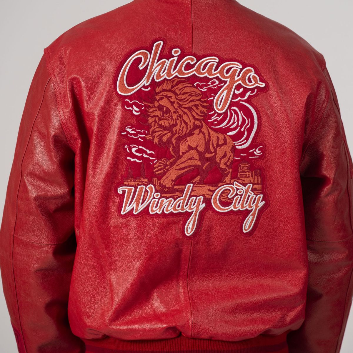 "Chicago Online Exclusive All-Leather Letterman Jacket – A Tribute to Iconic Windy City Style"